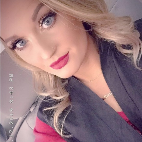 Meet your Posher, Samantha🎀💗 - Picture 4 of 4